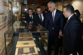 iki-iznik-cinisi-yillar-sonra-yeniden-turkiyede-f7tq.jpg