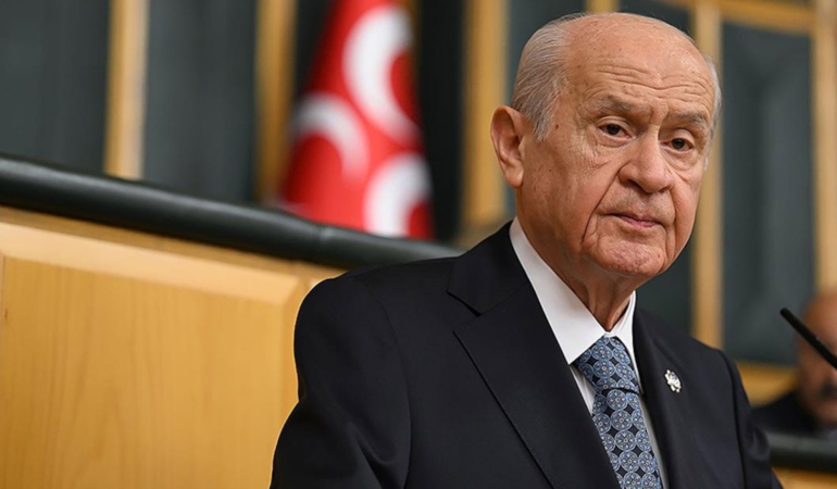 Bahçeli'den İbrahim Tatlıses'e 'Geçmiş olsun' telefonu