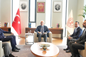 bakan-ersoy-sanatci-gorkem-sevindiki-kabul-etti-du4s.jpg