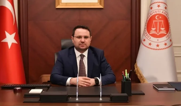 Bakan Gürlek 27 Nisan E-Muhtırası Hukuk Devletine Karşı Bir Müdahale Girişimiydi