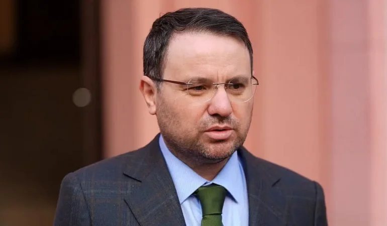 Bakan Gürlek Yapay Zeka Avukatlık Müessesesine Alternatif Değildir