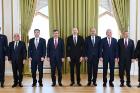 cumhurbaskani-yardimcisi-yilmaz-azerbaycanda-milli-gelirler-buyuyor-artiyor-udsm.jpg