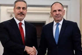 disisleri-bakani-hakan-fidandan-yunan-mevkidasi-ile-sumud-gorusmesi-xuuq.jpg