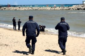 ihbar-uzerine-ekipler-harekete-gecti-arnavutkoy-sahilinde-erkek-cesedi-bulundu-fn3i.jpg