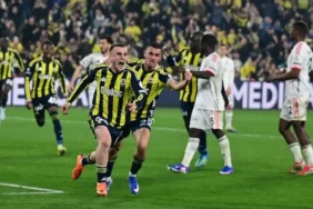 Fenerbahçe Beşiktaş'ı 90+11'de Attığı Golle Yendi