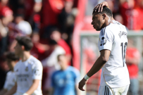 makine-bozuldu-mbappe-2-aydir-gol-atamiyor-1q0j.jpg