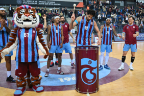 trabzonspor-evinde-galatasarayi-maglup-etti-rer3.jpg