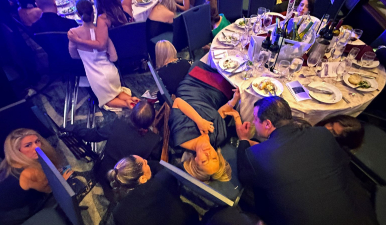 Trump’a suikast girişimi sırasında salondaydı, o gazeteci her şeyi tek tek anlattı