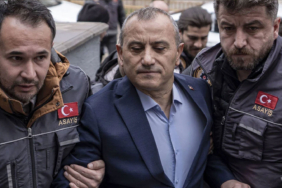 tuncay-sonelin-ismi-caddelerden-kaldirildi-z86q.jpg
