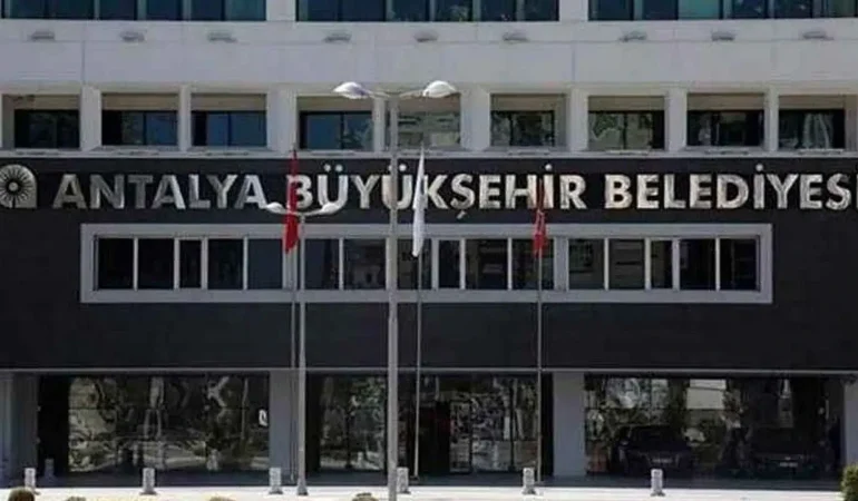 Antalya’da rüşvet ve yolsuzluk operasyonu genişliyor: 3 ilde 25 gözaltı