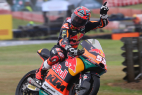 deniz-oncu-dunya-moto2-sampiyonasinin-ispanya-yarisini-22-sirada-bitirdi-00lr.jpg