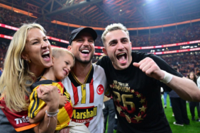 galatasarayin-sampiyonluk-kutlamalari-ne-zaman-nerede-yenikapida-kutlama-olacak-mi-yap7.jpg