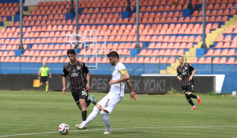 Küme düşen Hatayspor, lige galibiyetle veda etti