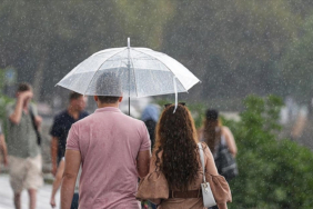 meteoroloji-il-il-saydi-uyardi-istanbul-dahil-bircok-kent-saganak-yagisin-etkisi-altina-girecek-vnyq.jpeg