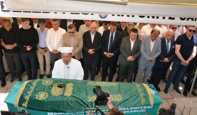 Özgür Özel, amcasının cenazesine katıldı
