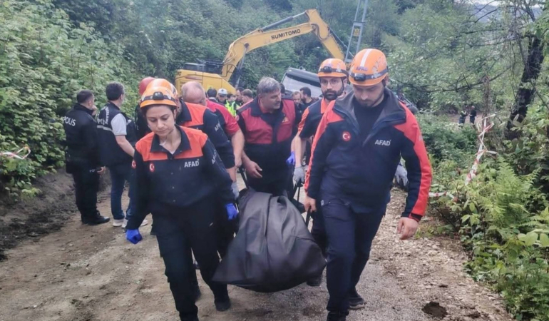 Rize'de kamyon kazası: 1 ölü