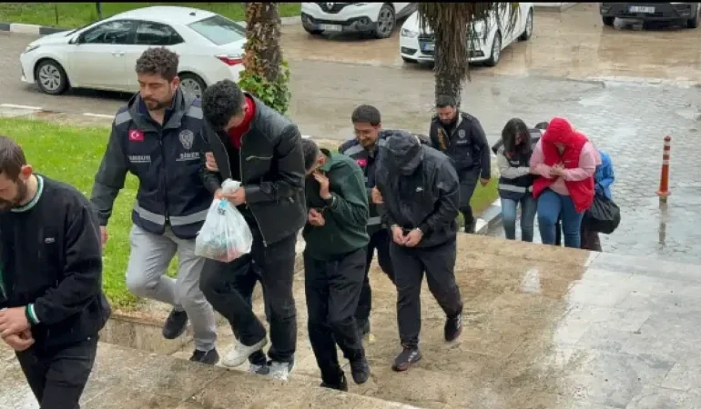 Sahte TOKİ sitesiyle 9 milyonluk vurgun! 14 kişi gözaltına alındı
