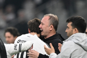 sergen-yalcinin-ayrigi-sonrasi-iki-futbolcudan-imali-paylasim-mks2.jpg