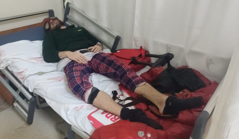“Türk Örümcek Adam” yılan otu nedeniyle hastanelik oldu