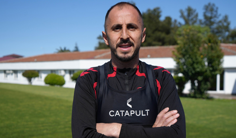 Zeki Yavru: “Futbolu Samsunspor’da bırakmak istiyorum”
