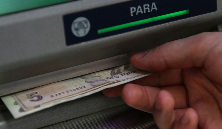ATM’den para çekecekler dikkat! Artık bu banknotlar olmayacak