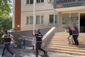 diyarbakirdaki-operasyonda-4-kisi-el-bombasiyla-yakalandi-8fth.jpg