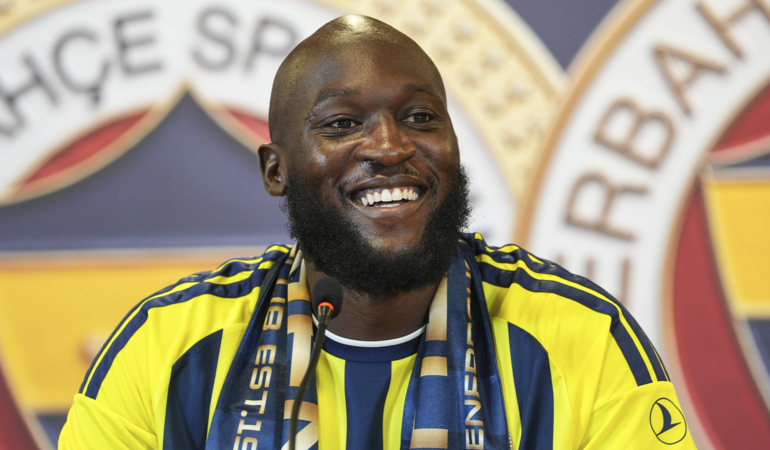 Fenerbahçe, Romelu Lukaku’yu UEFA listesine ekledi
