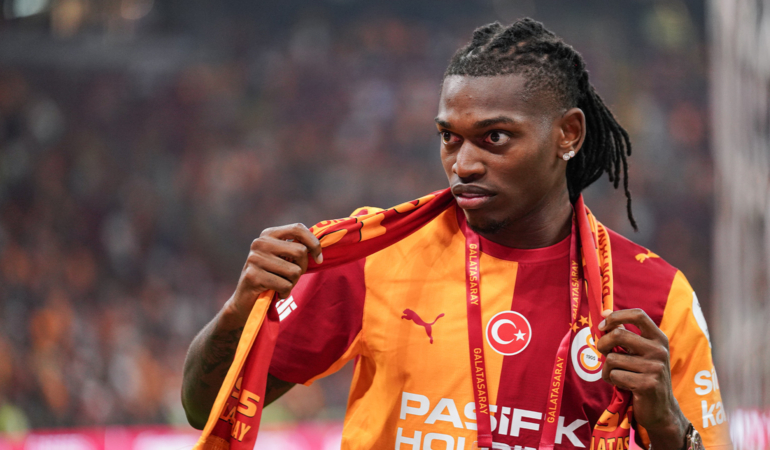 Galatasaray, Rafael Leao’nun maliyetini KAP’a bildirdi: Yıllık ücreti açıklandı