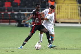 gaziantep-fk-ile-alanyasporun-duellosunda-kazanan-yok-j2nw.jpg