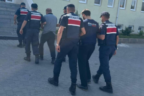 kopeklerin-kavgasina-sinirlendi-cobani-oldurdu-baba-ile-oglu-tutuklandi-cnqs.jpg