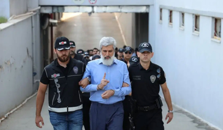 Kuytul operasyonu sonrası paylaşım yapan öğretmene soruşturma