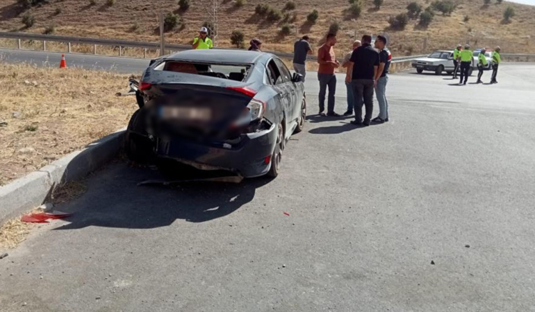 Malatya’da iki otomobil çarpıştı: Çok sayıda yaralı var