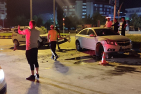 musta-trafik-kazasi-2-yarali-b1ol.jpg