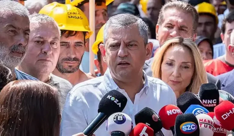 Özgür Özel Eylemdeki Madencileri Ziyaret Etti