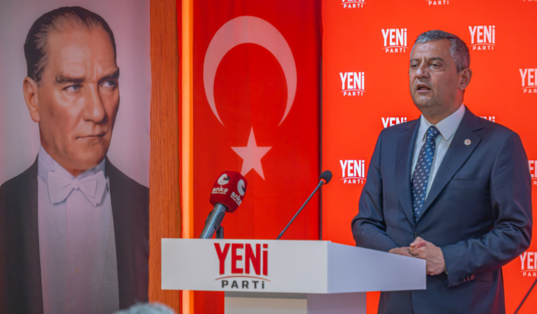 Yeni Parti, 18 günde 600 bin üyeye ulaştı