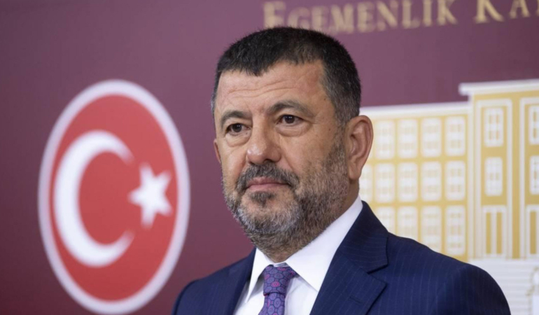 Son Dakika! İzmir Büyükşehir Belediyesi soruşturmasında yeni operasyon: Veli Ağbaba’nın ağabeyi gözaltında