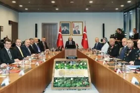 TBMM Başkanı Kurtulmuş ve Bakan Çiftçi, 81 il valisiyle toplantı yaptı