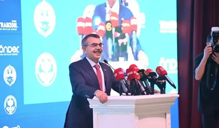 Bakan Tekin İmam hatip Okulları 28 Şubat’tan Önceki Noktaya Gelmiş Durumda