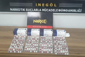 bursada-operasyon-224-sentetik-ecza-ele-gecirildi-frut.jpg