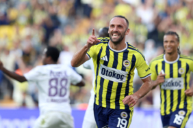 canli-anlatim-fenerbahce-eyupspor-macinda-goller-pes-pese-geldi-pihh.jpg