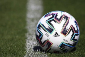 derbi-saat-kacta-fenerbahce-besiktas-maci-hangi-kanalda-uc96.jpg