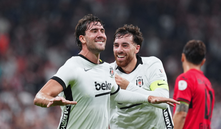 Dusan Vlahovic ve Salih Özcan’dan Fenerbahçe mesajı