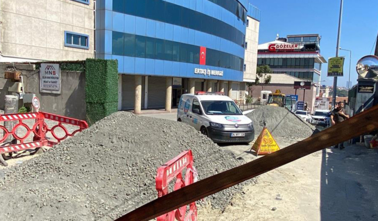 Eyüpsultan’da İSKİ çalışması sırasında doğalgaz borusu patladı