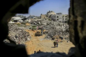 gaza-rescuers-recover-12-more-bodies-from-neighborhood-bringing-total-to-75-095101-20260918.webp.webp