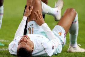 kylian-mbappe-sakatligi-nedeniyle-milli-takim-kadrosundan-cikartildi-jljy.jpg
