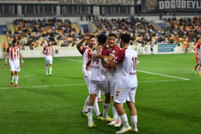 malatya-yesilyurt-8-golle-kazandi-liderligini-surdurdu-5e2n.jpg