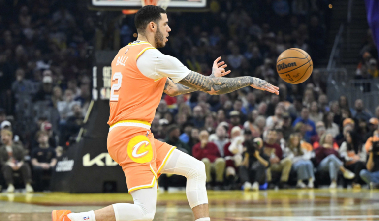 NBA yıldızı Lonzo Ball’dan emeklilik iddialarını yalanladı