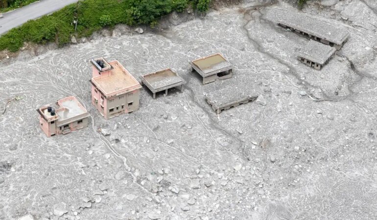 Nepal'deki sel felaketinde ölü sayısı bin 344'e yükseldi