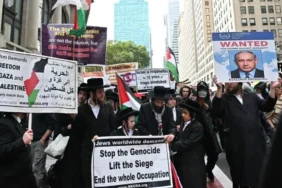 netanyahu-new-yorkta-binlerce-kisi-tarafindan-protesto-edildi-100147-20260925.webp.webp