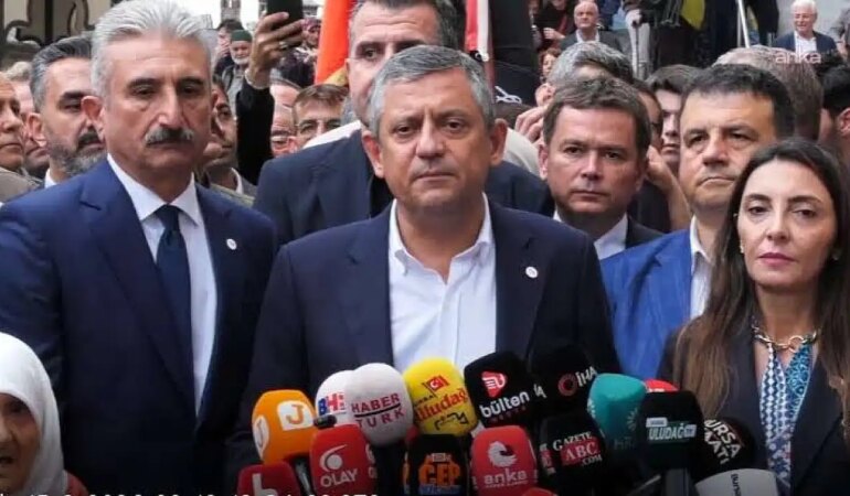 Özgür Özel Sandıktan Kaçamazlar